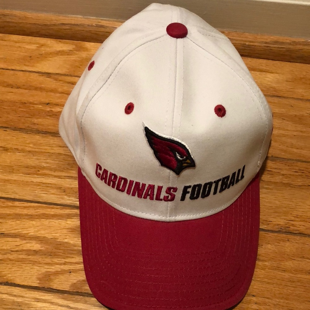 Arizona Cardinals NFL hat.